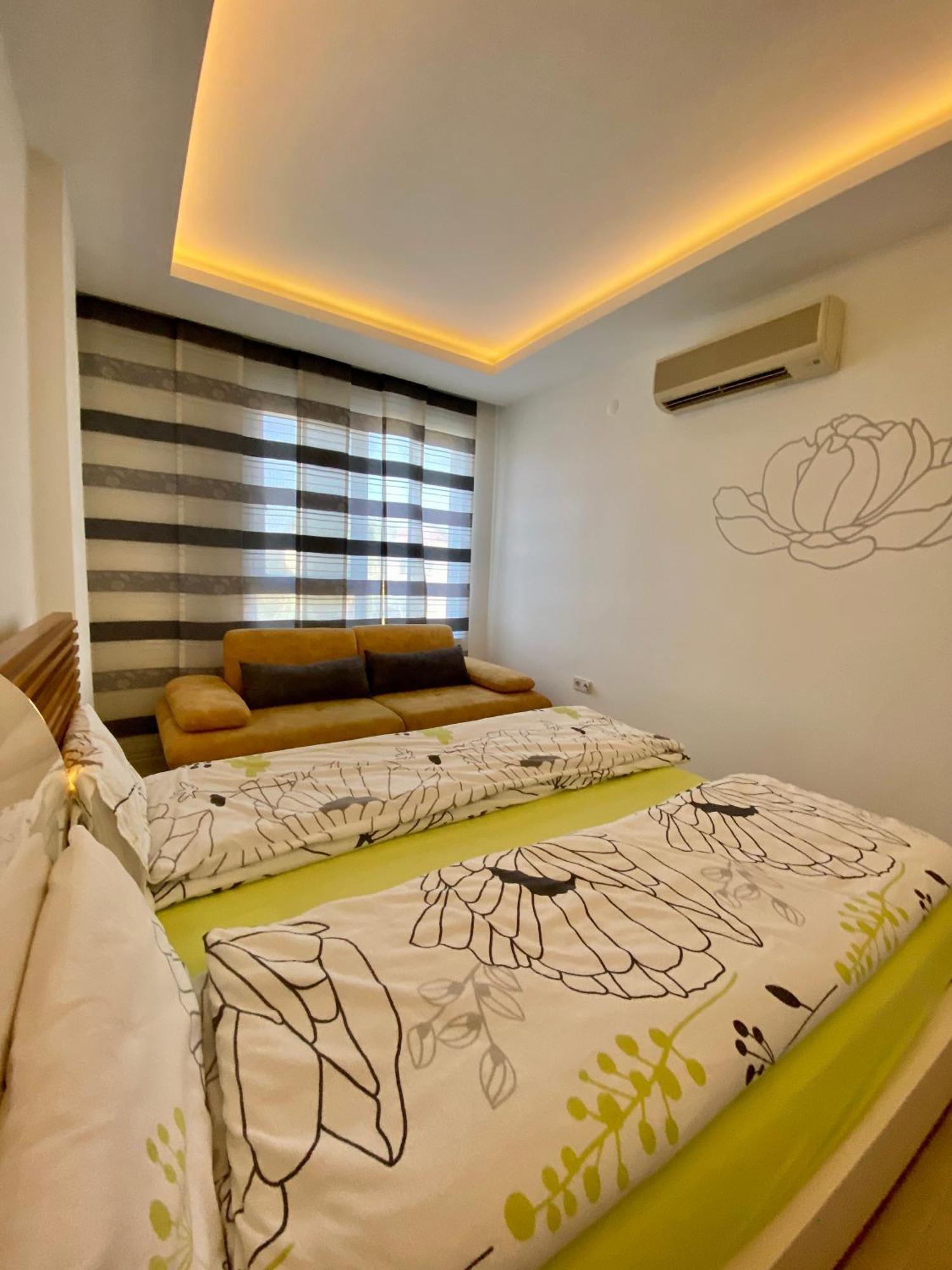Old Town Famous Aparts Apartament *